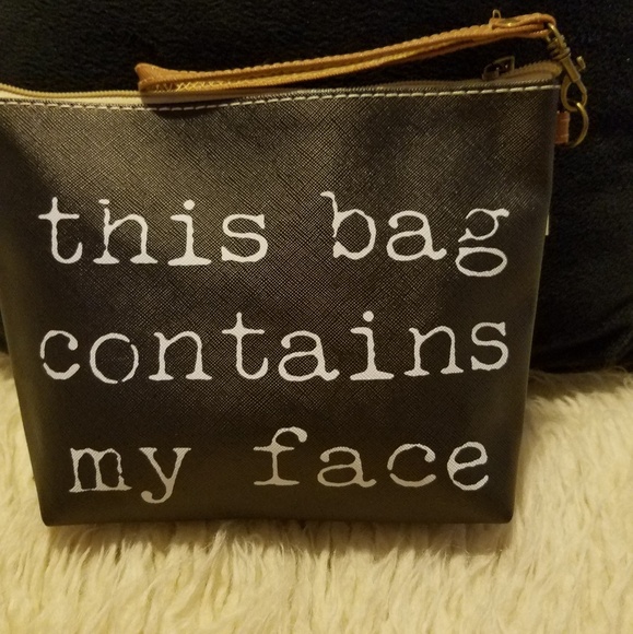 Wristlet cosmetics bag.Strap can be removed. Lined - Picture 2 of 2